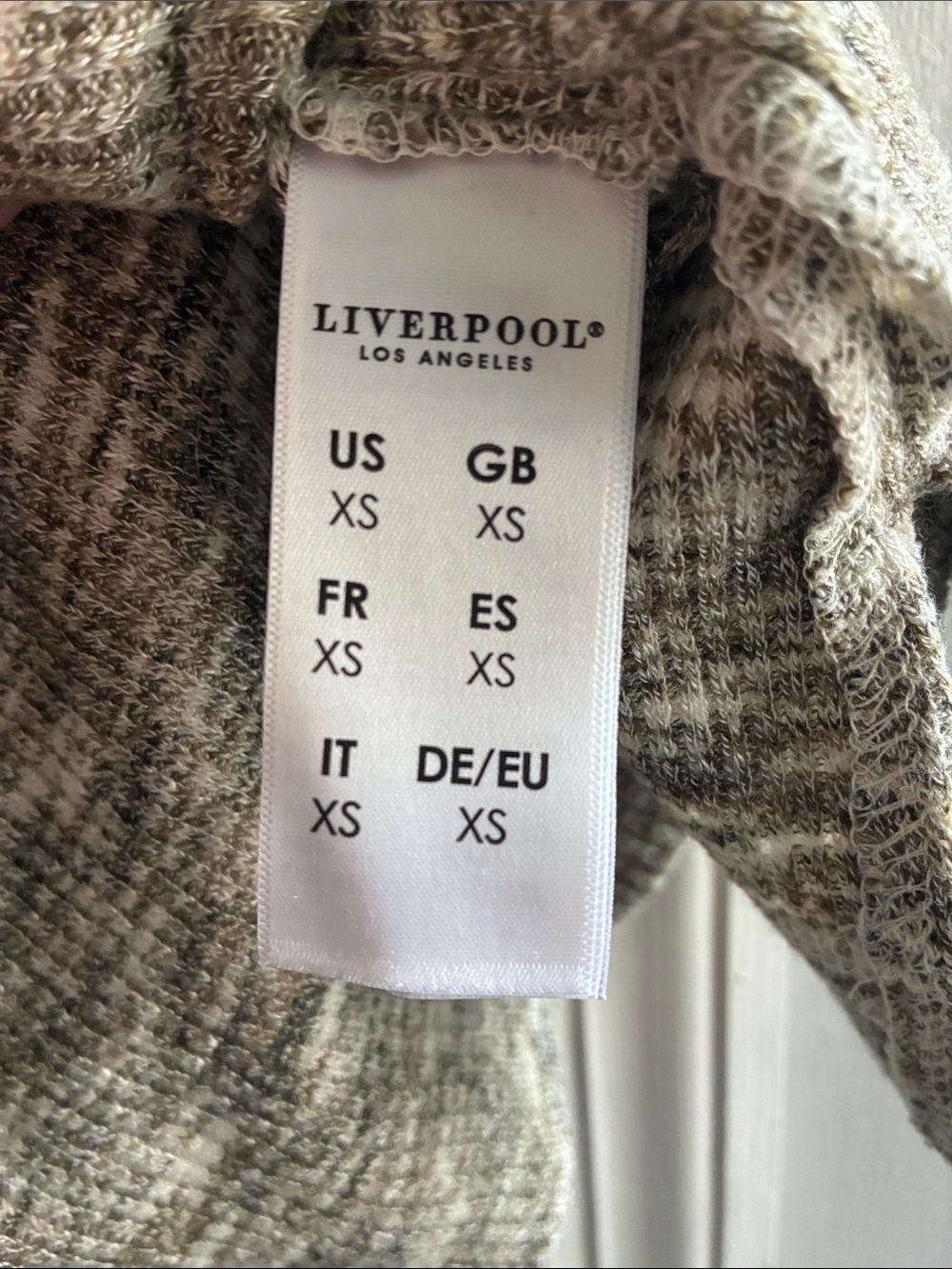Liverpool Marled Gray Ribbed V-Neck Tank - Picture 5 of 6